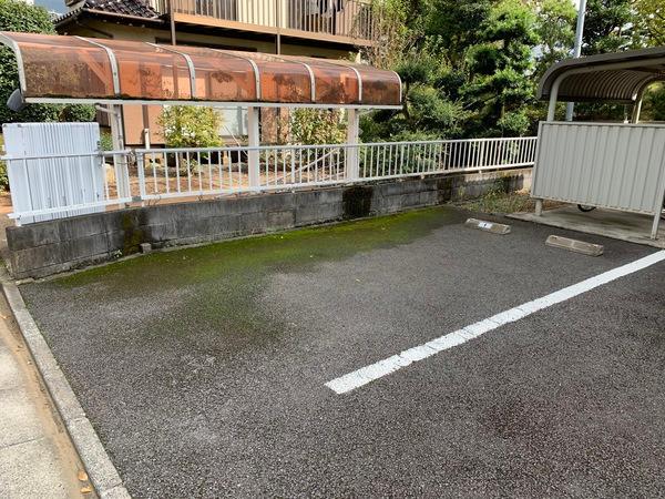 マンション萌黄（202） 駐車場