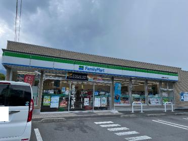 ファミリーマート南足柄和田河原南店：515m