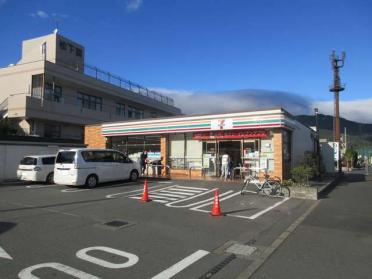 セブンイレブン秦野戸川店：1043m