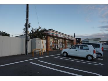 セブンイレブン伊勢原東大竹店：440m