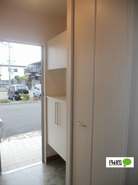 クレストクレール（103） 玄関