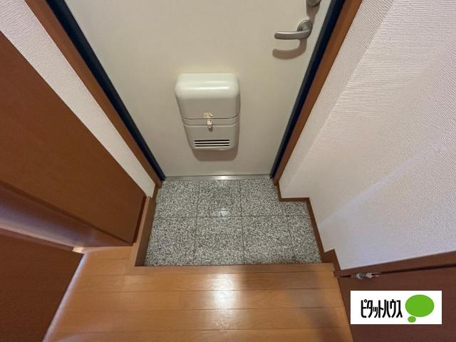 マンションてるい（301） 玄関