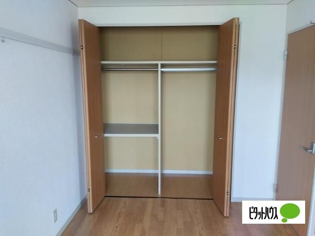ジャルダン（303） 収納