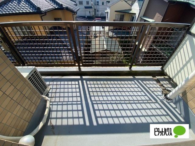 伊勢原エレガンス（302） バルコニー