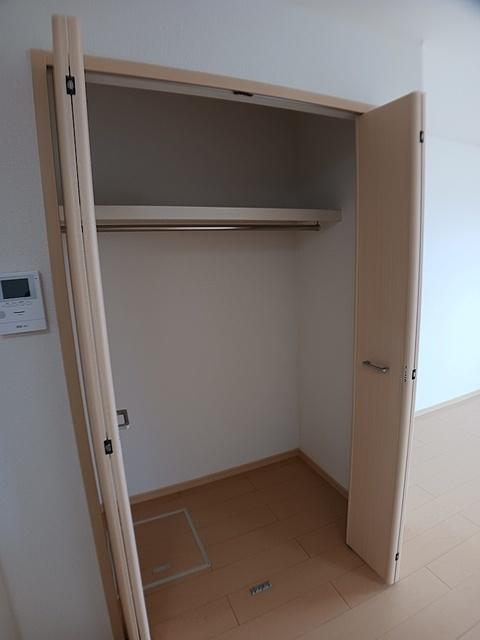 アライブ　Ａ（102） 収納