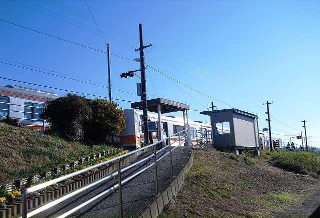 御殿場線・相模金子駅：1100m