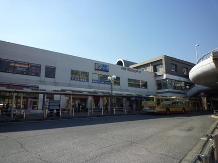 秦野駅(小田急　小田原線)：2306m