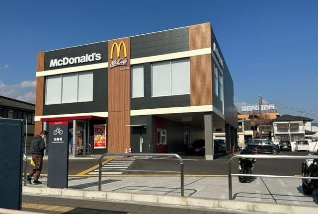 マクドナルド：1500m