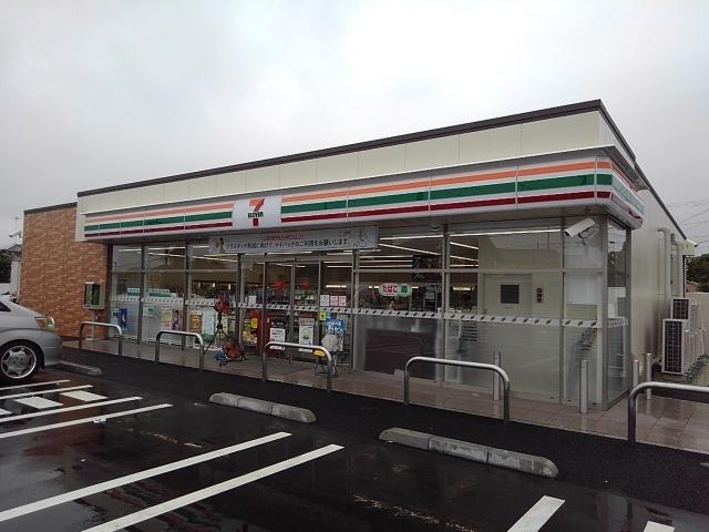 セブンイレブン大井町金手店：550m