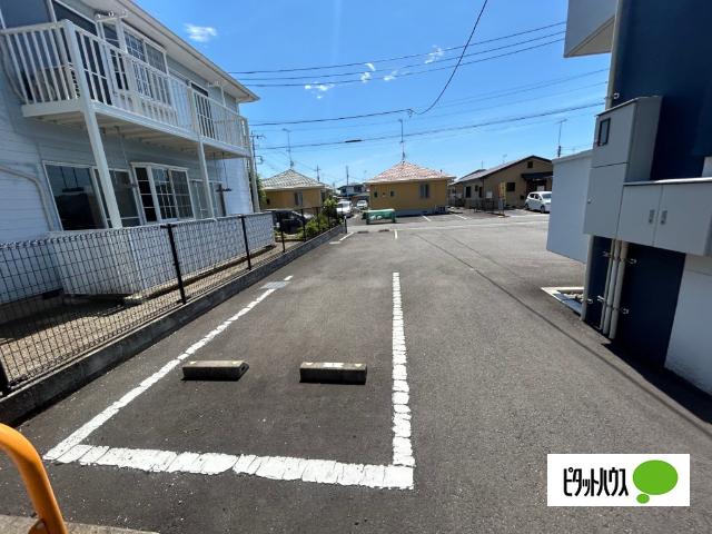 マンションてるい（202） 駐車場