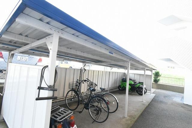 マンションビスタリカ（402） 駐車場