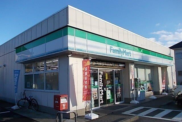 ファミリーマート中村原店：95m