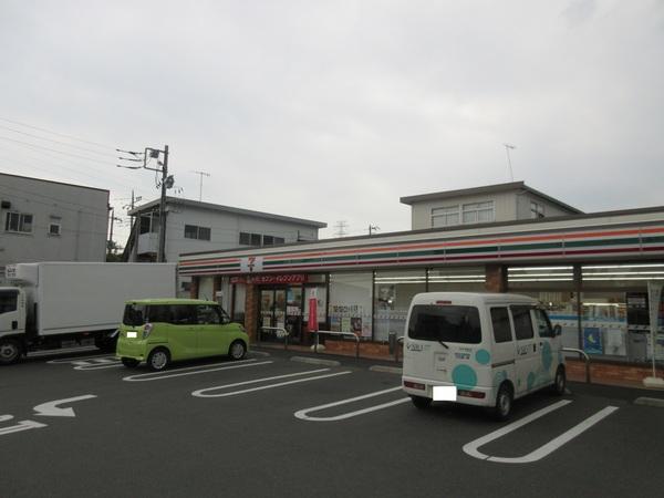 セブンイレブン秦野堀西店：402m