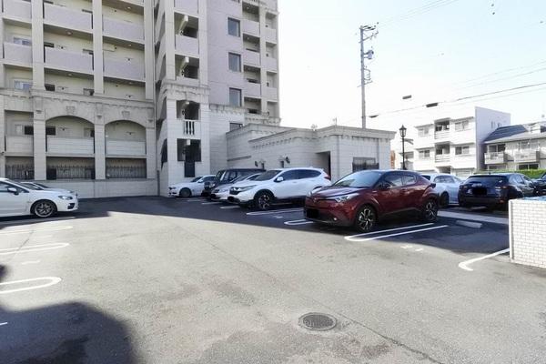 ANGELINA（403） 駐車場
