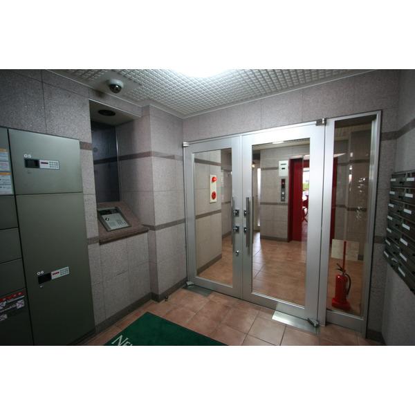 ニューシティアパートメンツ円上町（601） エントランス