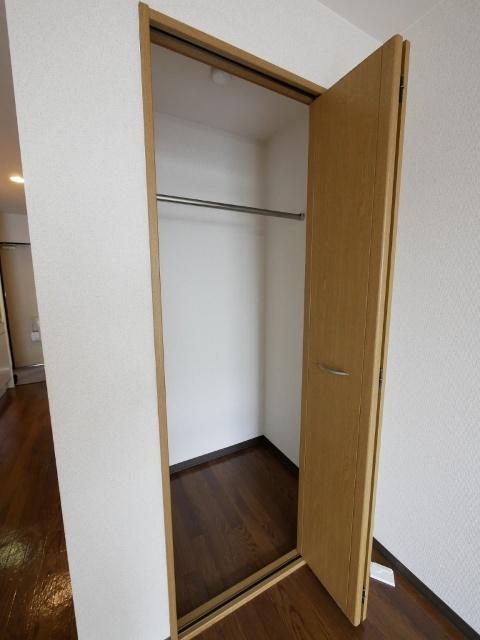 メゾン内方（302） 収納