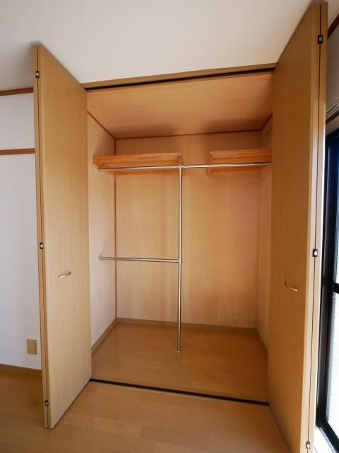 鉄村マンション　S棟（2B） 収納