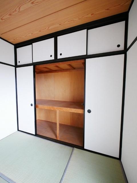 シャンボール朝日（8C） 収納
