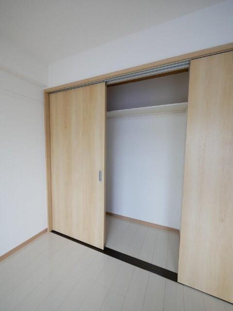 メゾン汐路（302） 収納