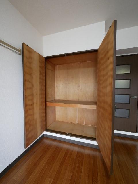 クレセントM浮島（402） 収納