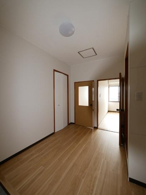 ビーエル蓮花寺（C） 室内