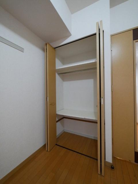 プレサンス名古屋城前（603） 収納