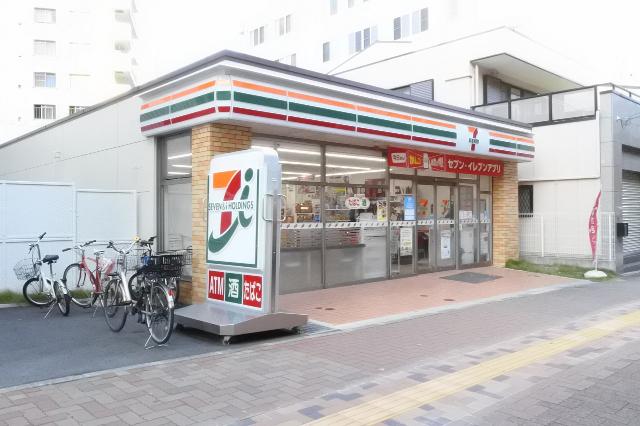 セブンイレブン名古屋東別院駅南店：239m