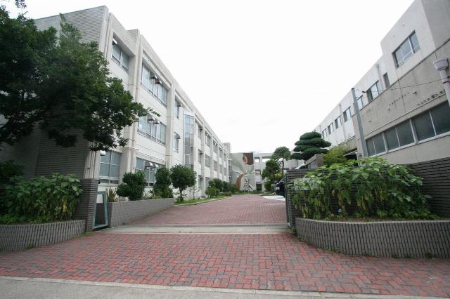名古屋市立城山中学校：766m