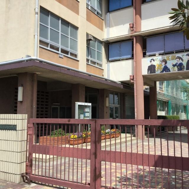 名古屋市立今池中学校：979m