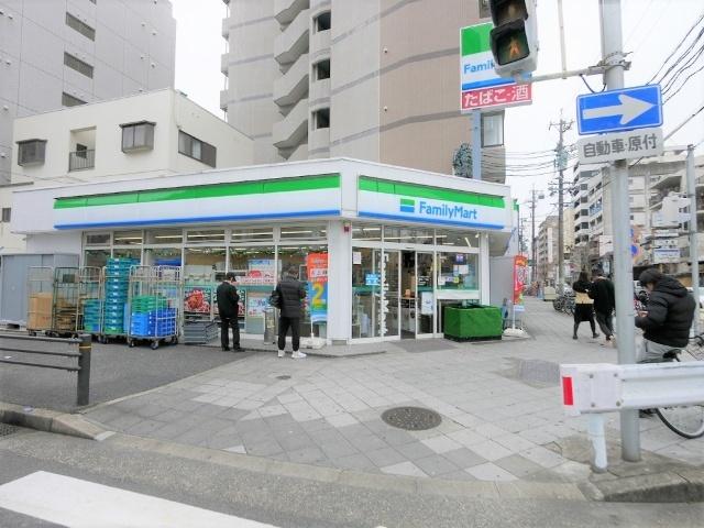 ファミリーマート新栄一丁目店：310m