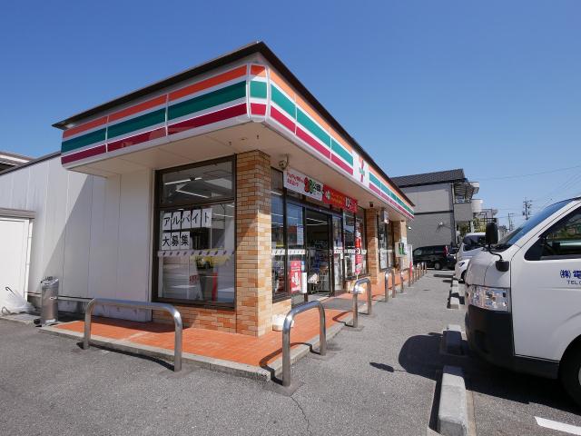 セブンイレブン名古屋田光町3丁目店：387m