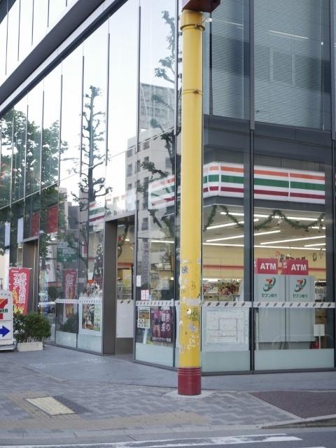 セブンイレブン名古屋大須赤門店：254m