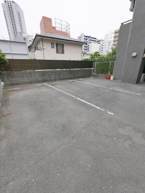 T.パラッツオ 駐車場
