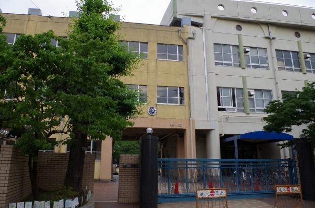 名古屋市立汐路小学校：1195m