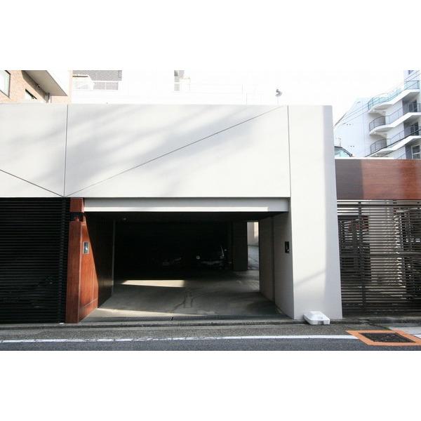 フォレスティア桜山 駐車場
