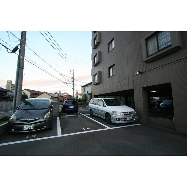 トーカンマンション平針プラザ 駐車場