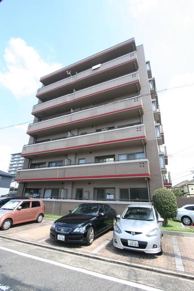 野村ステイツ長戸井町カーサ・ロッソ 駐車場