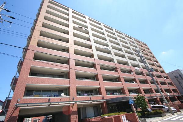ファミールいろは公園 外観