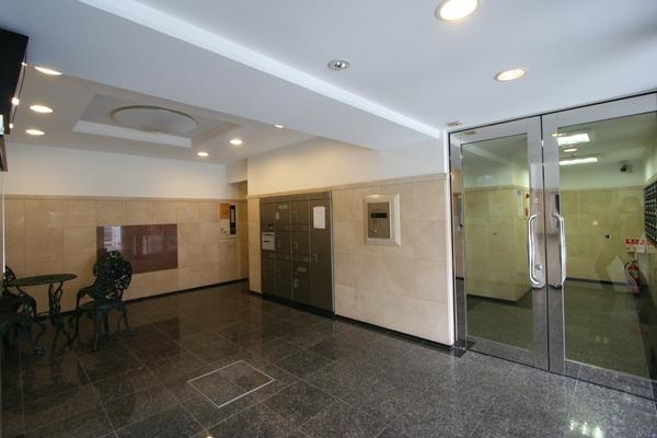 シャトレ愛松名駅南 ロビー