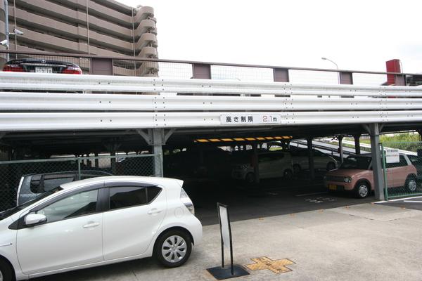 ダイアパレス日進 駐車場