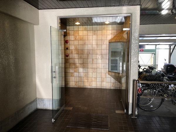 カーサ南白壁 エントランス