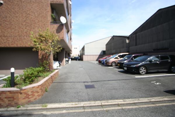レインボー要町 駐車場