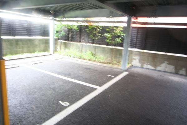 リ・プレゼ高蔵寺 駐車場