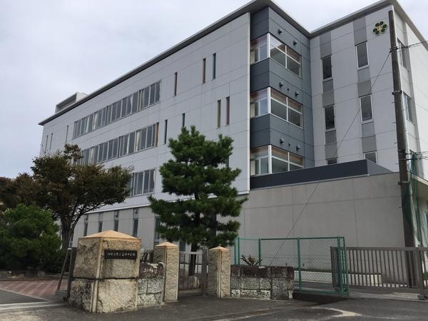 中学校