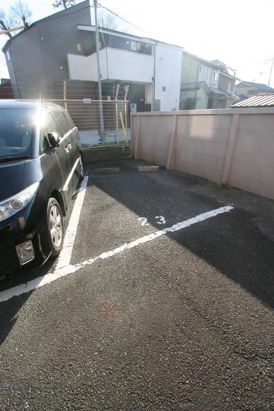 真栄マンション笠寺 駐車場