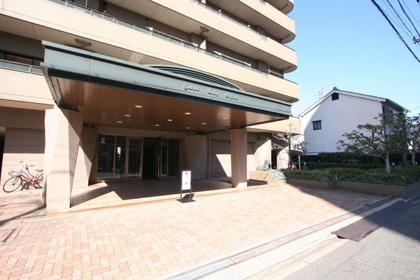 ライオンズシティ大曽根 エントランス