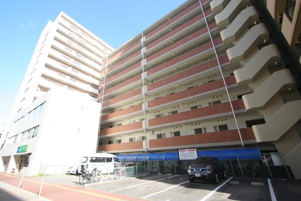 ファミール日比野 外観