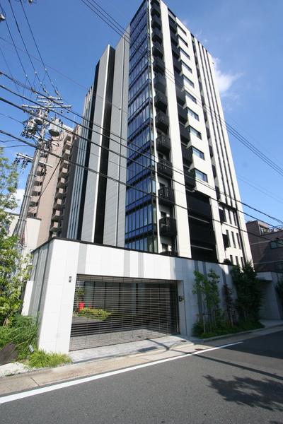 ローレルコート主税町 外観