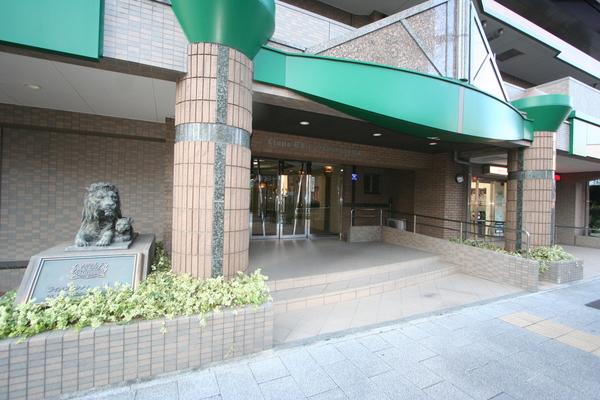 ライオンズシティ桜山 エントランス