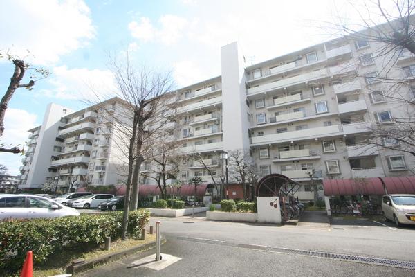 神宮東パークハイツ4号棟 外観